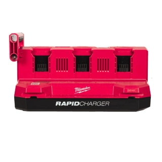 Milwaukee M18™ mobilní rychlonabíječka PACKOUT™ se šesti sloty M18 MPC6